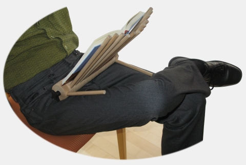 Buchablage/Buchstnder: Gebrauch im Sitzen